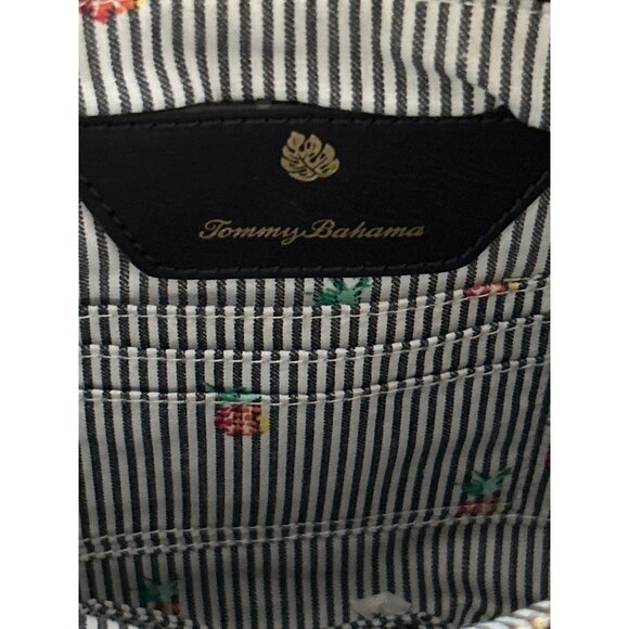 Tommy Bahama Navy & White Linen Blend Floral Embroidered Wristlet Clutch Bag - Picture 4 of 8